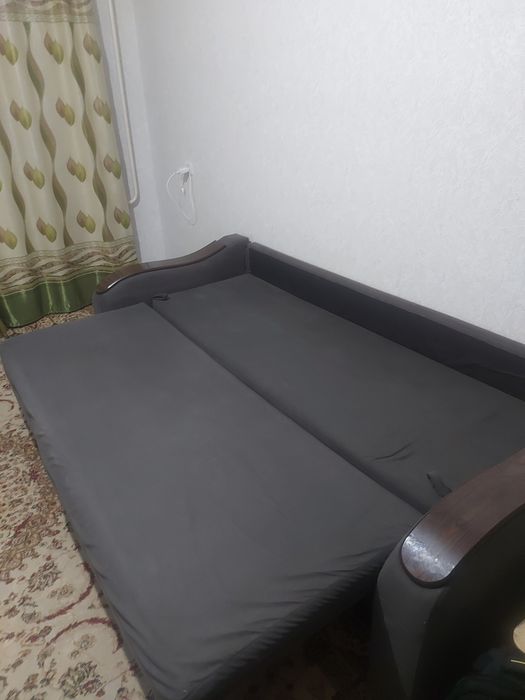 Диван сатылады  жагдайы жаксы