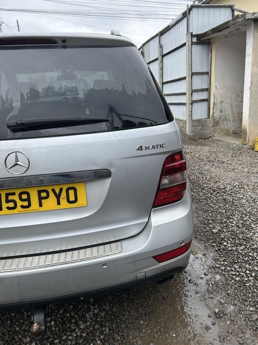 Haion Cu Luneta Mercedes ML W164 Facelift 2008 - 2011 SUV 4 Usi GRI (1219)