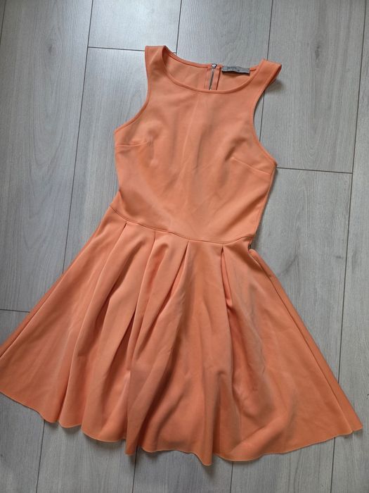 Прасковена рокля Bershka