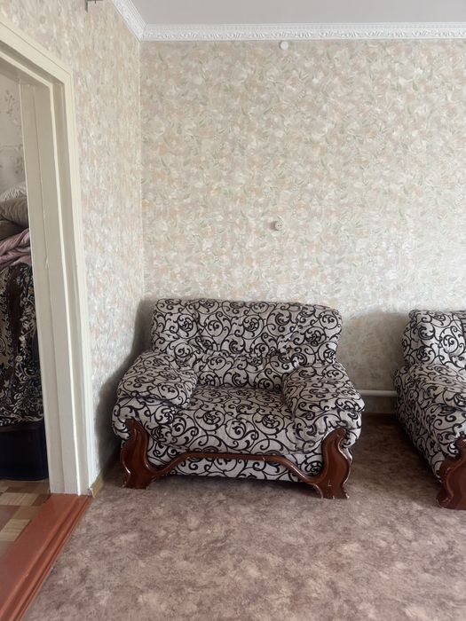 Продам диван и кресло