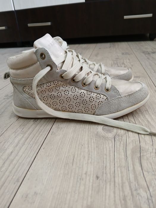 Кецове bulldozar 36