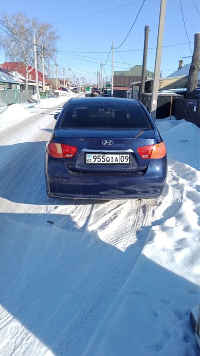 Продаю машину хундай элантра
