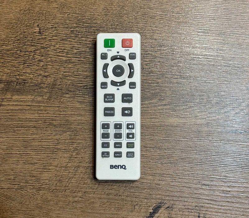 Продавам: Проектор BENQ TH535 Full HD, 3500 лумена, 2x HDMI, 15.000:1