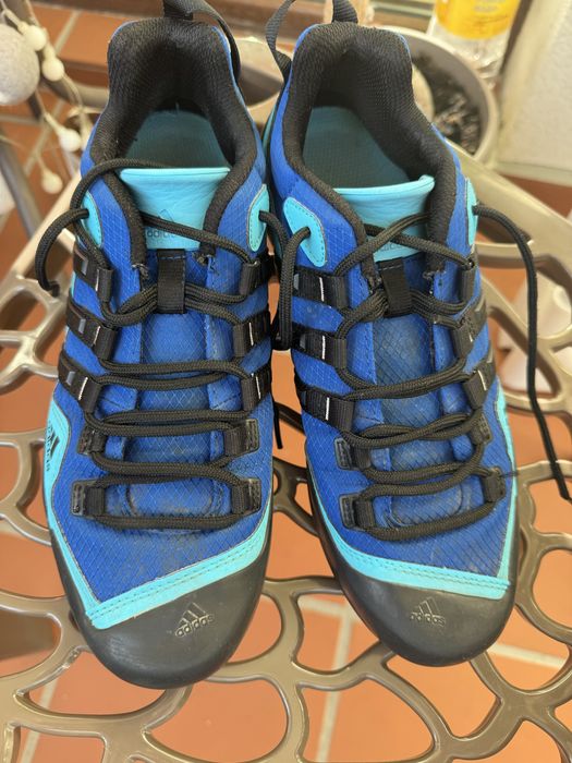 Маратонки адидас