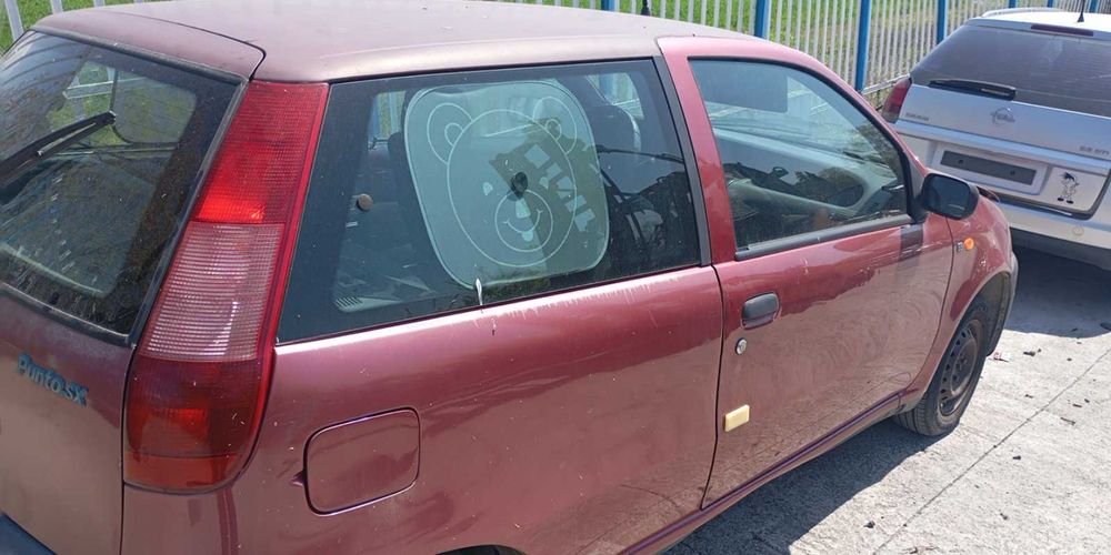 Фиат пунто 1997 1,2 40kw /Fiat punto 1997 1,2