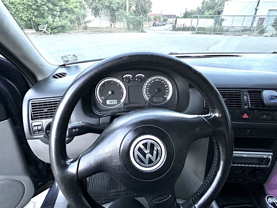 VOLKSWAGEN Golf 2004 — imagine 5