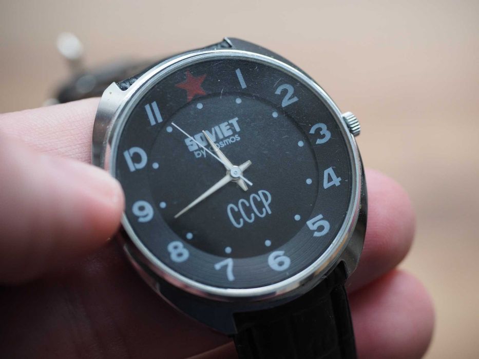 Ceas bărbătesc mecanic sovietic „Cosmos” 39 mm