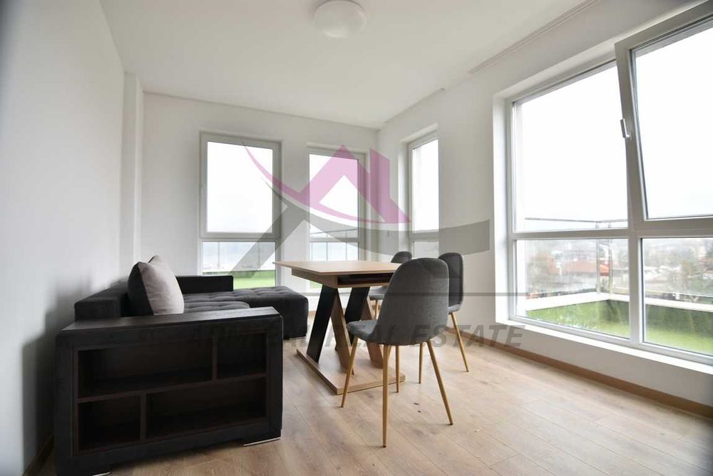 Продава се Двустаен апартамент в Варна, Изгрев - 95 кв.м за 2158 €/кв.м - Снимка #1