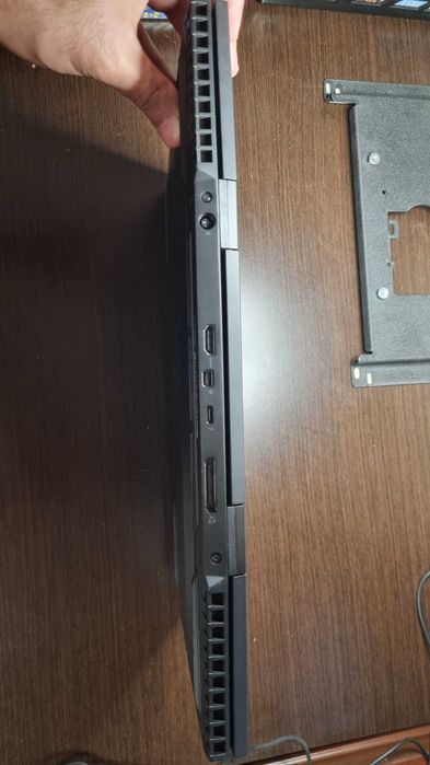 ноутбук игровой Dell Alienware 17