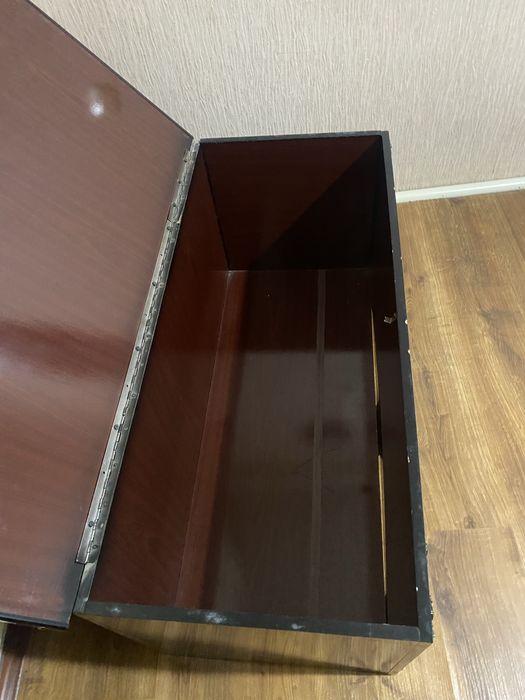 Продам лакированный сундук