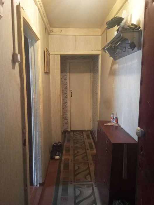 срочно продаю  сергели  3спутник 3. 2/2/2 выход на метро