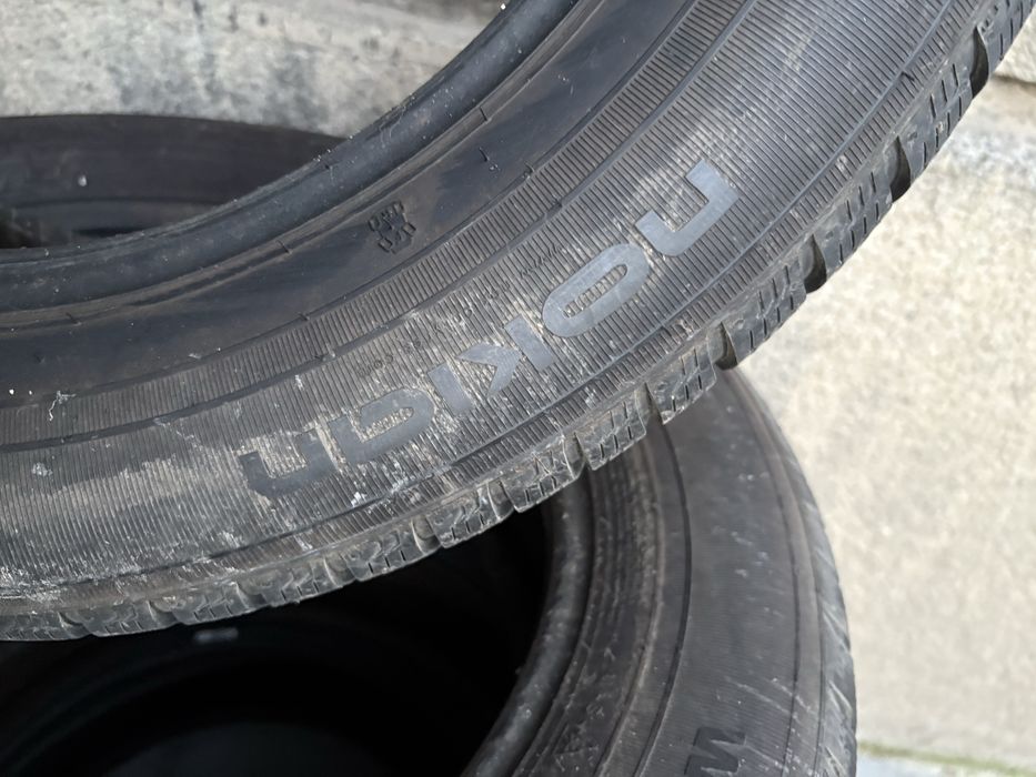 Nokian 235/55/17 XL зимни-2019год.