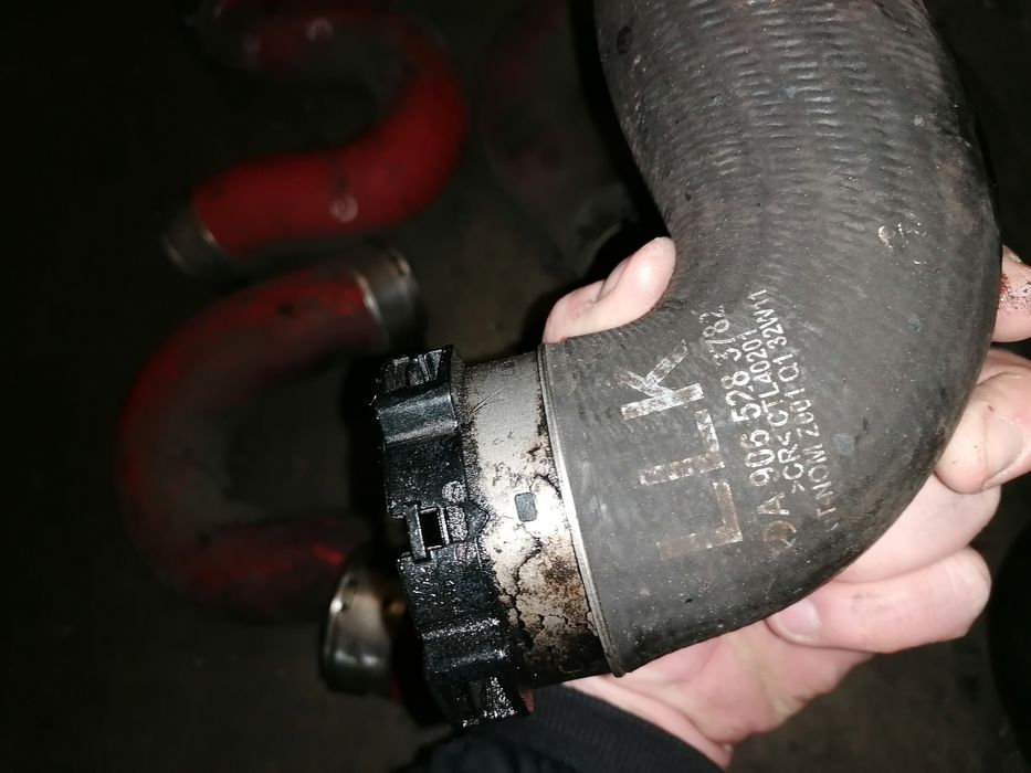 Furtun turbo mercedes sprinter 2.2, 160cp, euro 5 original dezmembrari