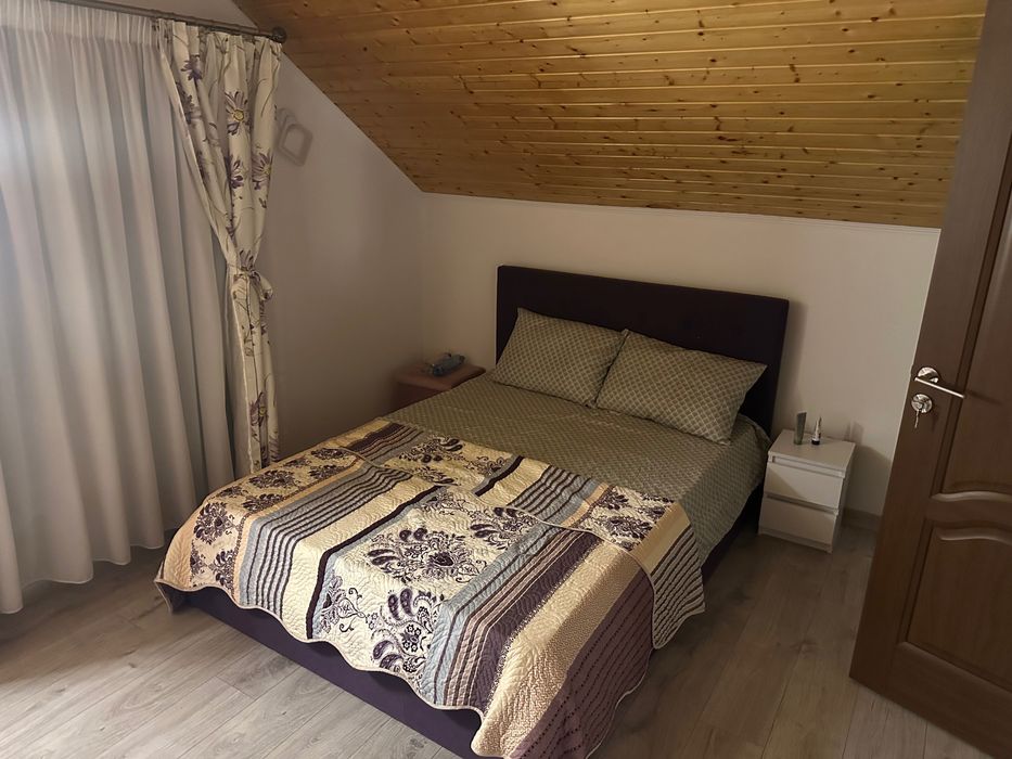 Casă de vânzare, Secuieni