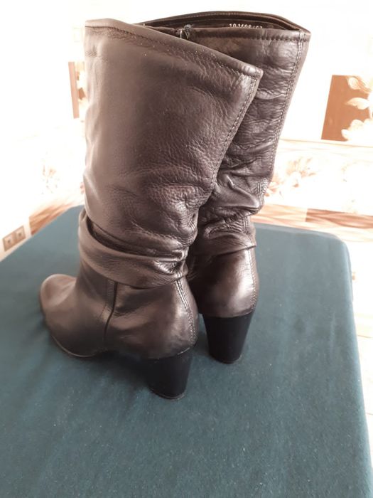 Продам сапоги кожаные