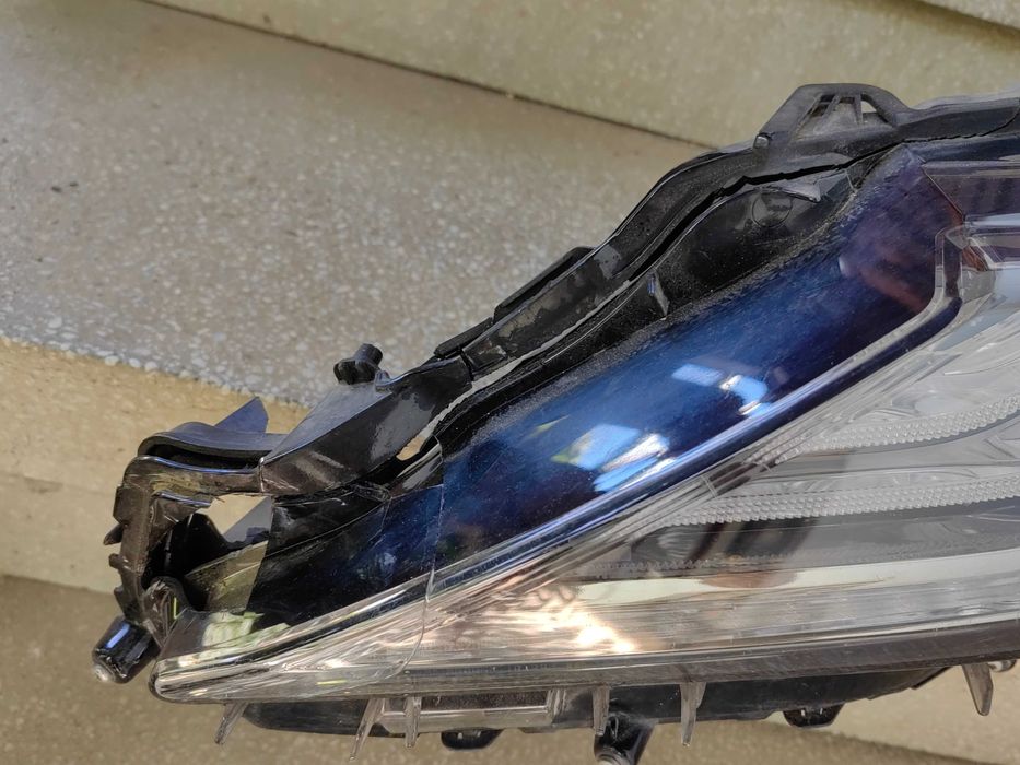 Фар Toyota Camry Xv70 2017 LED ляв / Фар Тойота Камри Оригинален