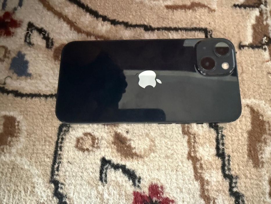 Айфон 13 128гб .