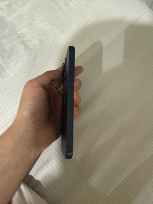 Продам 15про макс 256гб