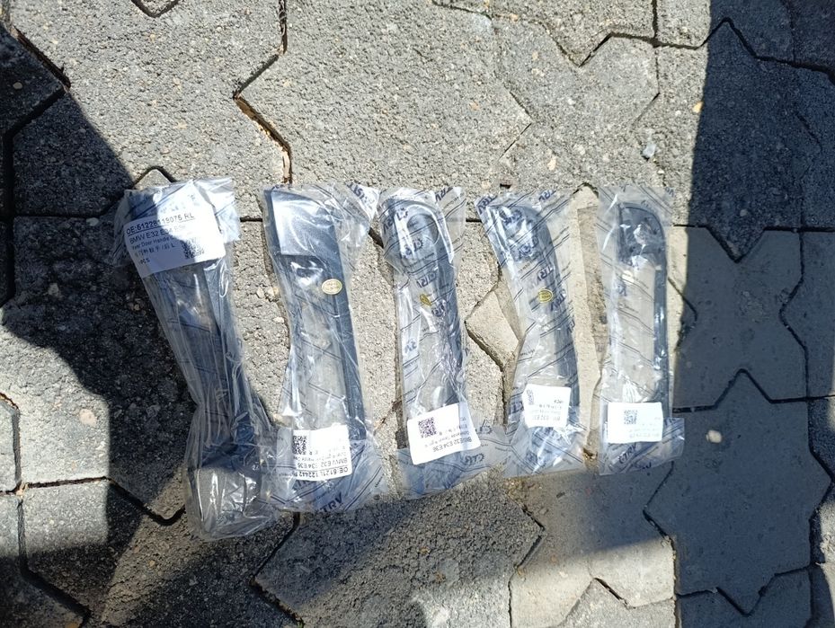 Подкрыльник и накладки на дверные ручки на бмв 3 серий