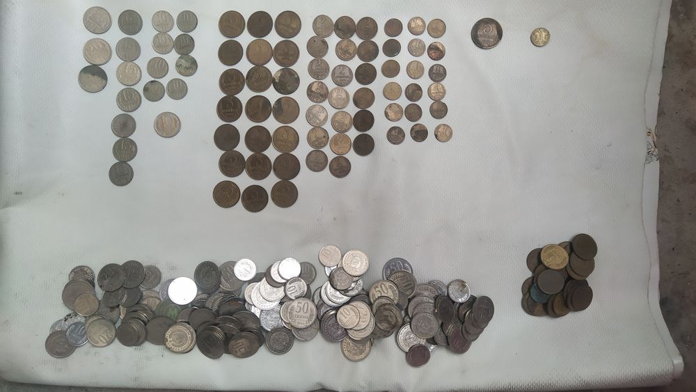 Продается монеты со времён СССР и Узбекистана