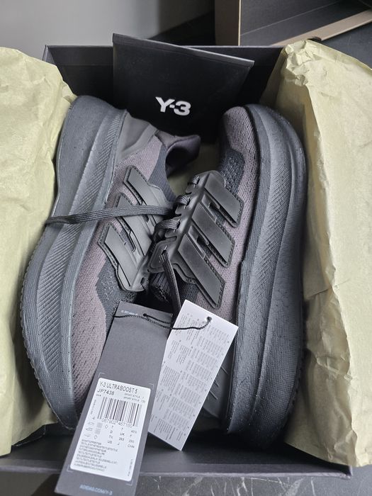 Adidas Ultraboost 5 Y3 40, 42 si 45 noi!