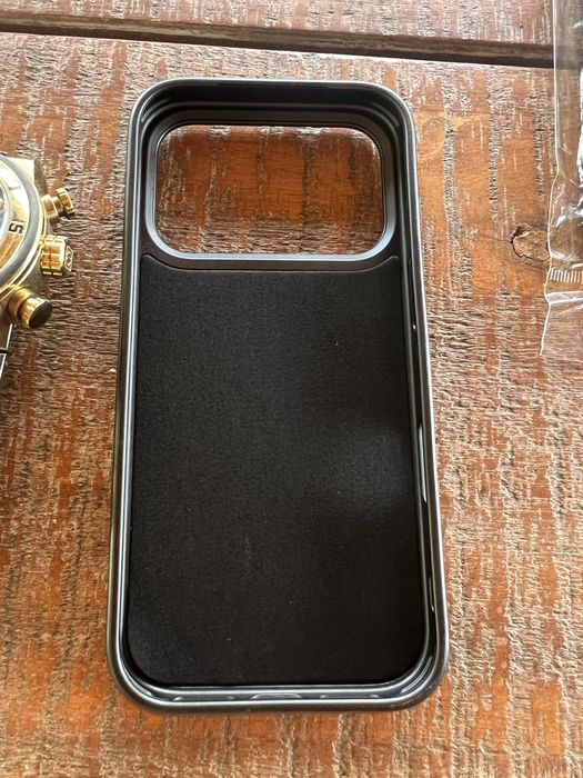 Кейс за iphone 17pro