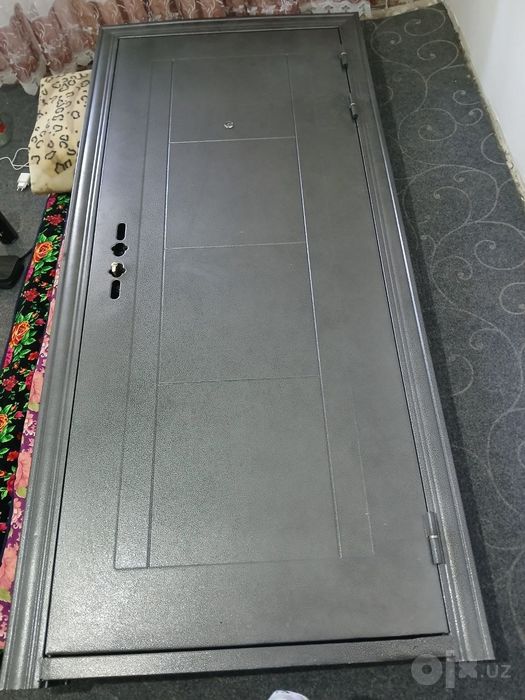 Eshik sotiladi tez va arzon