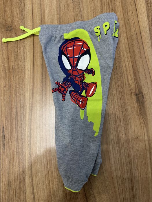 Pantaloni de trening Marvel  2 ani