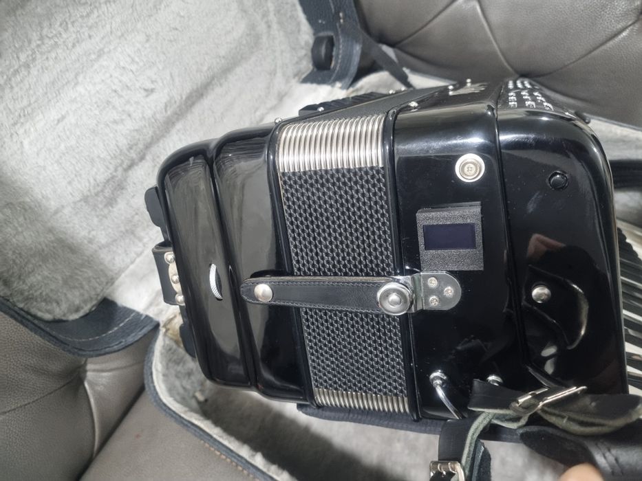 Acordeon Dino Bafetti cu Midi