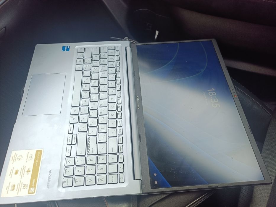 Ноутбук Asus новый