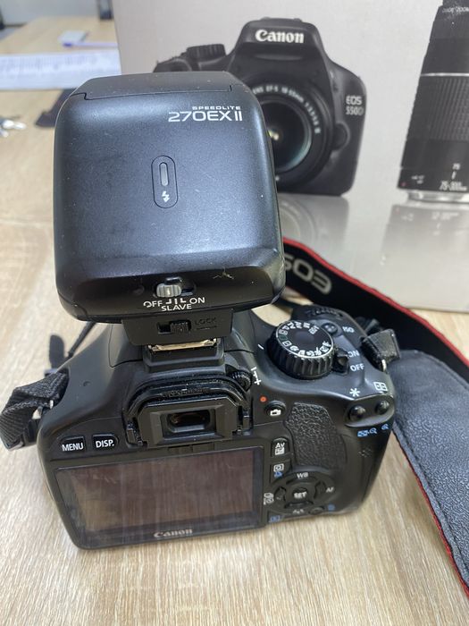 Зерказьный фотоаппарат Canon EOS550D (A4)