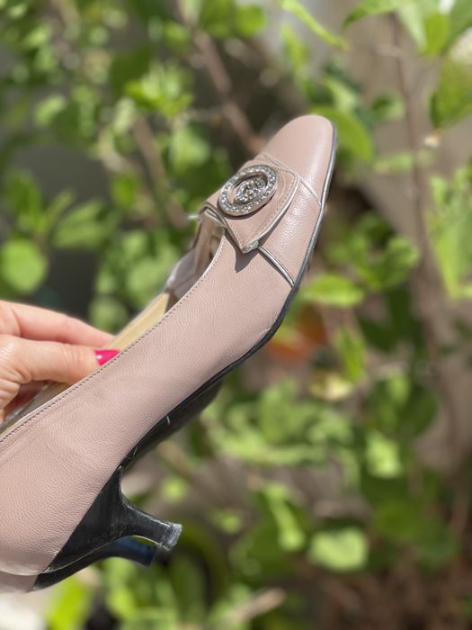 Pantofi din piele roz pudrat