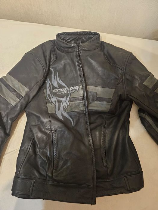 Мотокуртка, кожа 52 размера