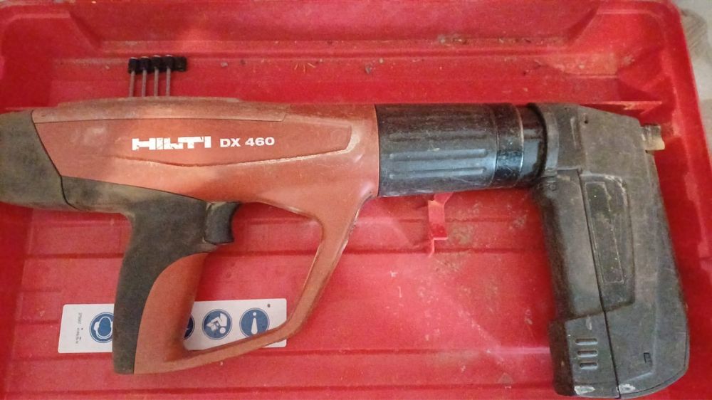 Монтажный пистолет