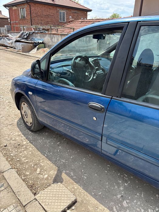 Кола Fiat Multi pla