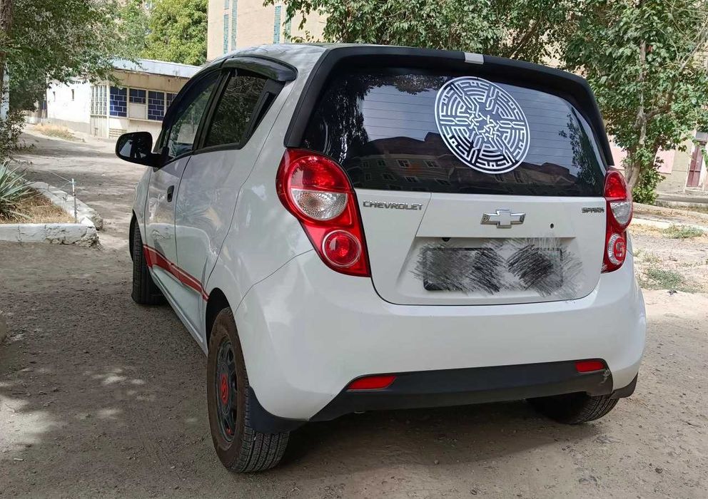 SPARK 1 pozitsiya evro 2014 sotiladi.