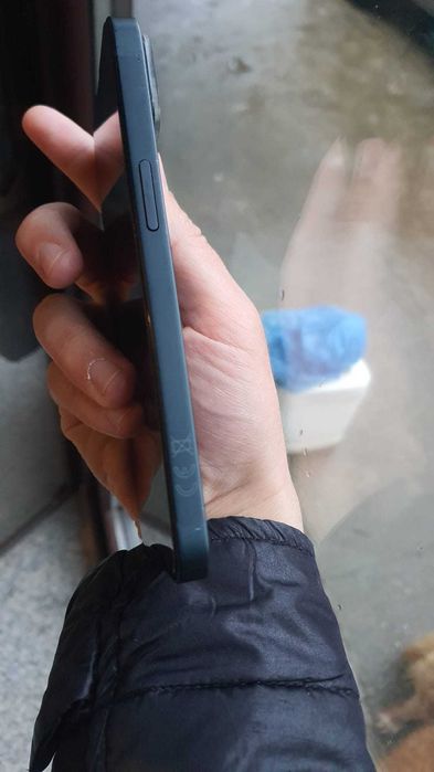 iPhone 13, 128GB, Midnight - Aspect Impecabil