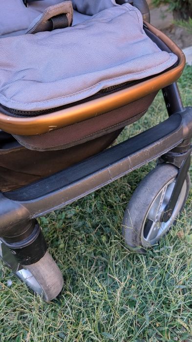 Бебешка количка Mutsy Evo Urban с два коша