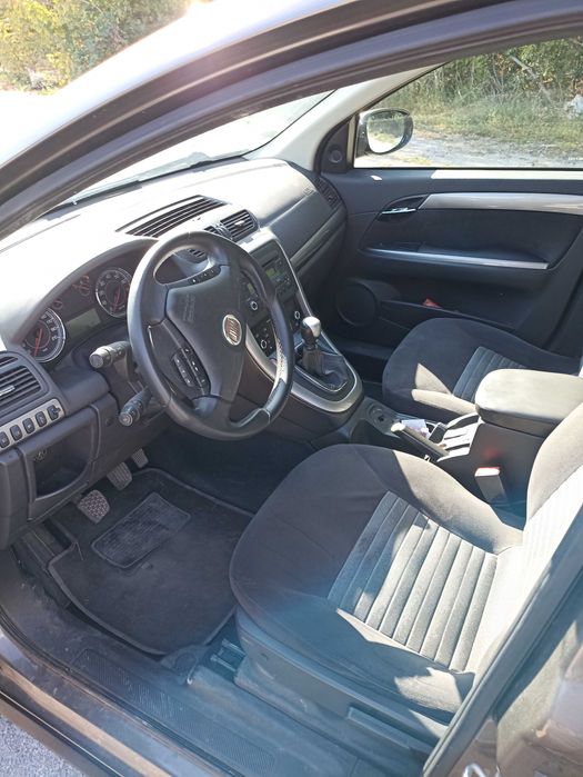 Fiat Croma 1.8L 5MT FWD