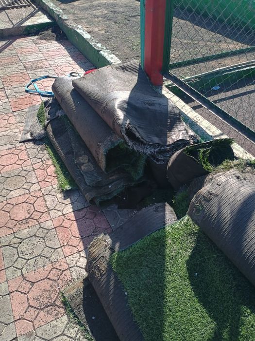 Б/У Газон с футбольного поля