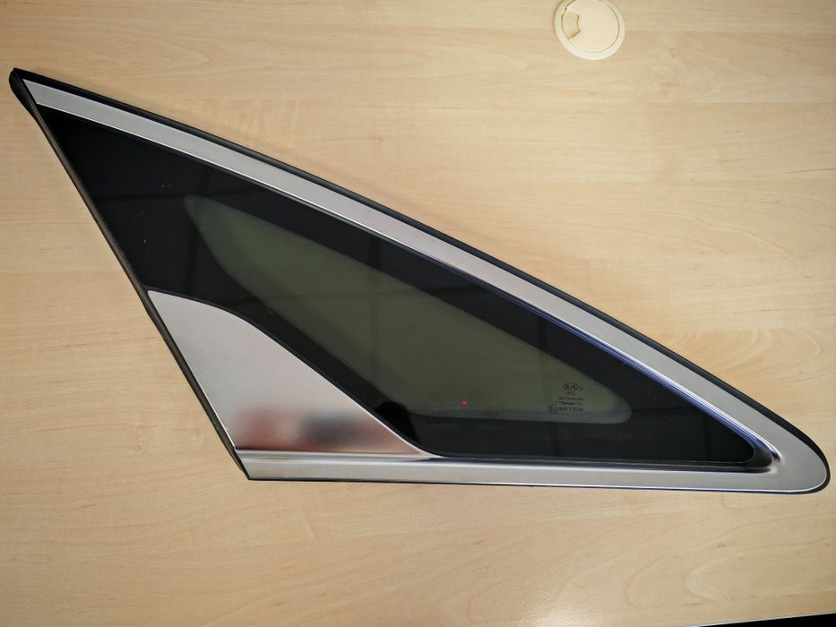 Оригинално задно стъкло за Kia Proceed след 2018