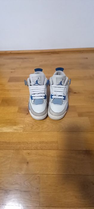 Air Jordan 4 Military Blue