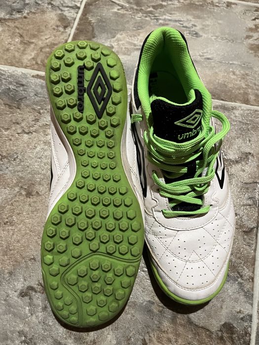 Бутонки umbro adidas