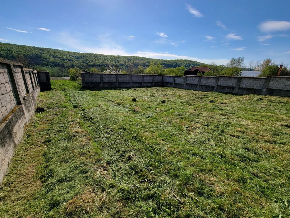 Casă cu teren la 11 km distanță de Pitești