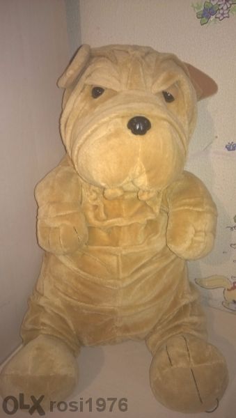 продава плюшени големи играчки