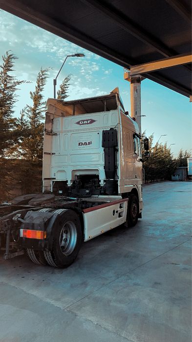 Cap tractor DAF XF 2006
