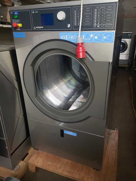 Uscator Haine Profesional Ipso 10kg