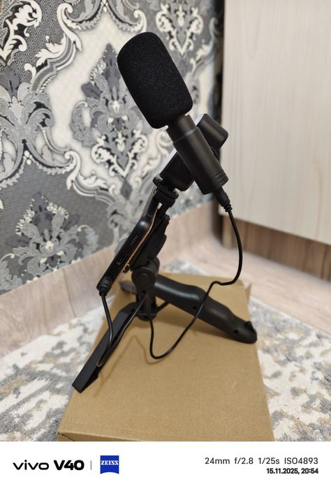 набор 5-в-1 с штативом, светодиодная лампа, микрофон и крепление