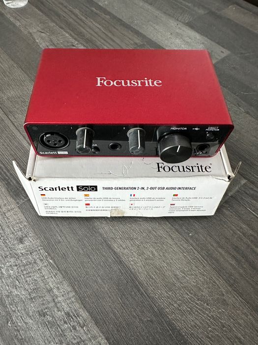 Focusrite Scarlett Solo 3th Gen USB аудио интерфейс