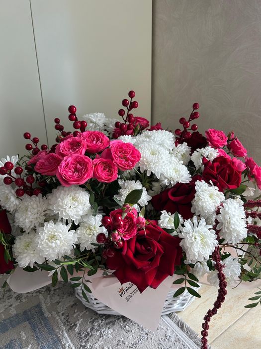 Цветы свежие 15 000